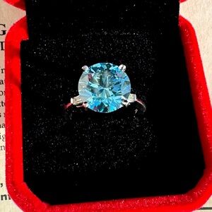 14 WHITE GOLD RING WITH 5.13 CTS “LAB GROWN” BLUE DIAMOND RING
